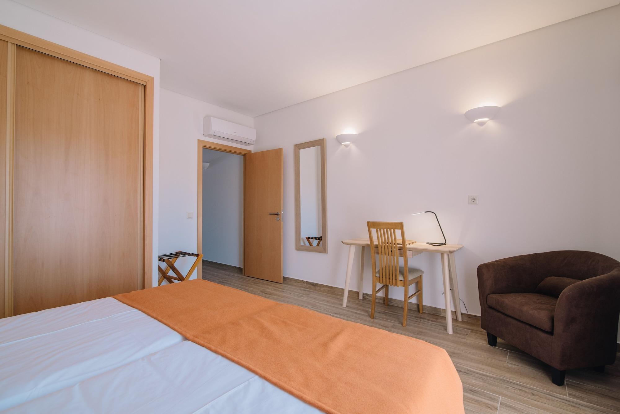 Quinta Dos Poetas Nature Hotel & Apartments Pechao Exterior photo