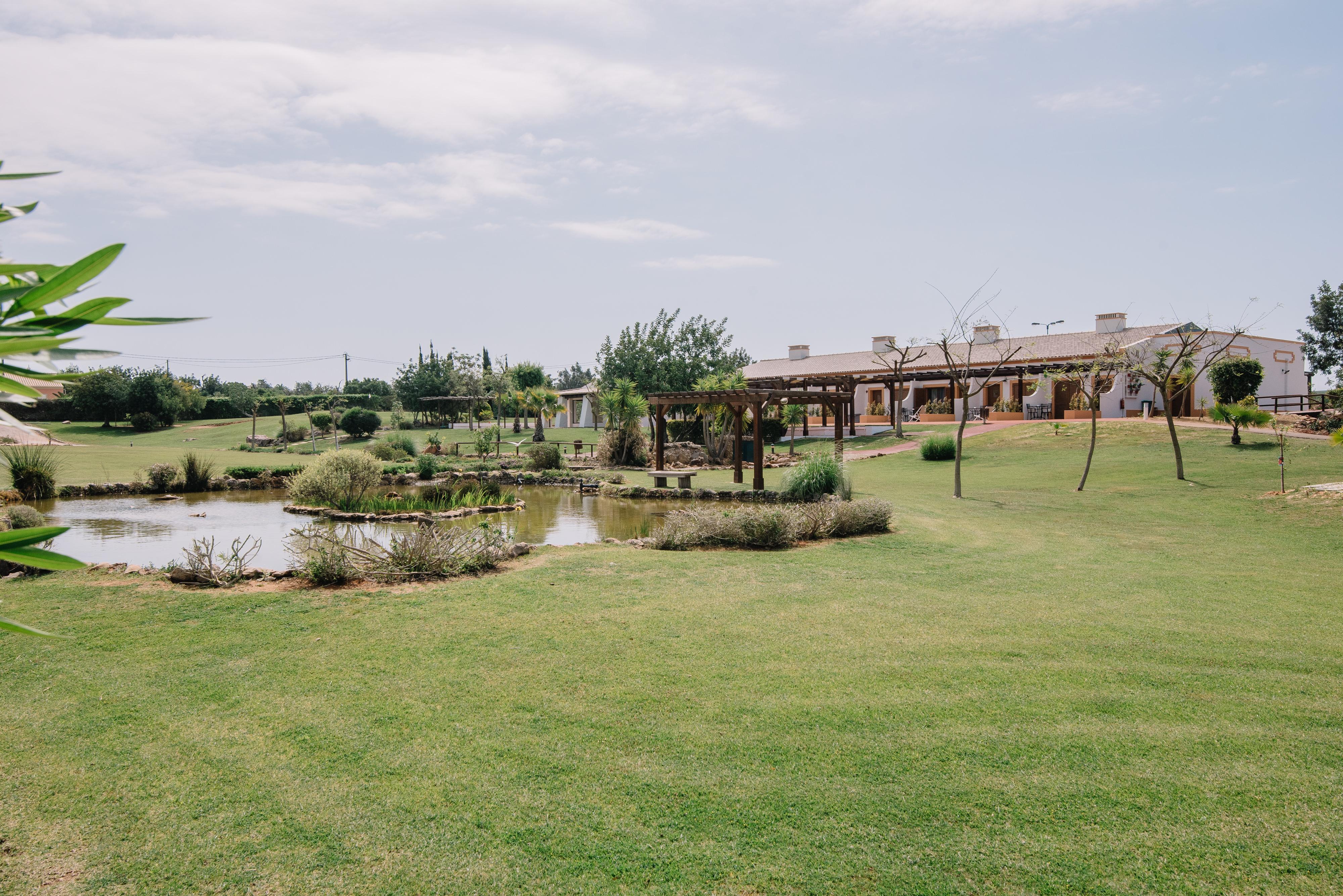 Quinta Dos Poetas Nature Hotel & Apartments Pechao Exterior photo